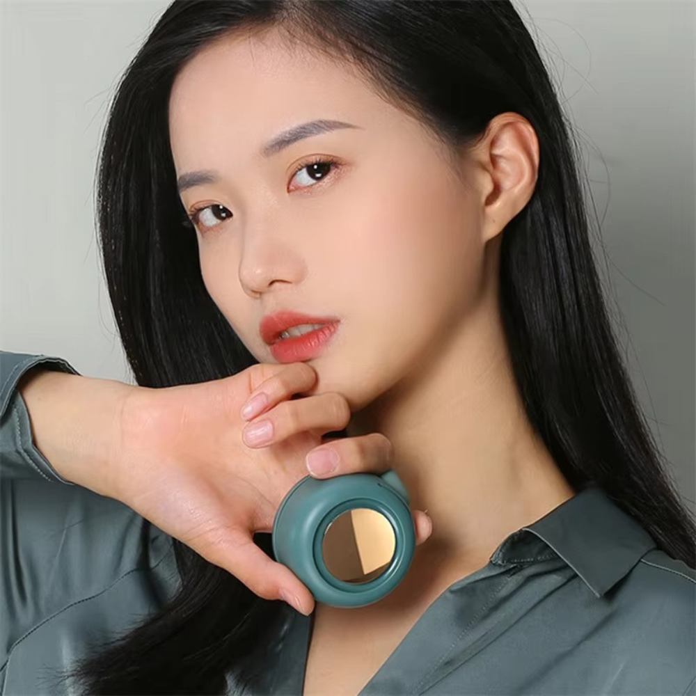 BreezeClip Pro Portable Silent Mini Bladeless Electric Fan, Adjustable 3-speed Suspended Collar & Waist Fans, Rechargeable Rotating Body Fan, Suitable for Outdoor & Travel & Office, Rechargeable Wearable Fan, Travel Accessories